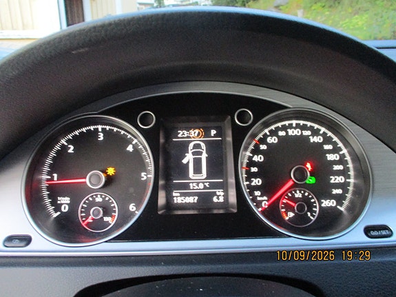 Volkswagen Passat Alltrack 10 of 11