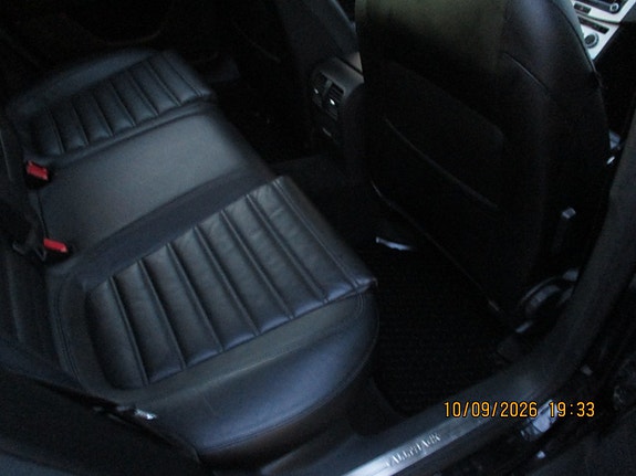 Volkswagen Passat Alltrack 8 of 11