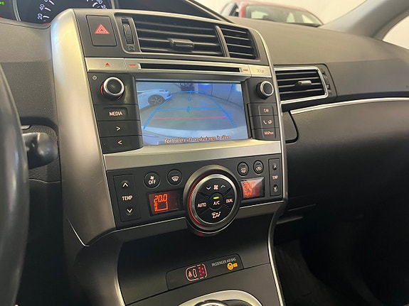 Toyota Verso 9 of 14