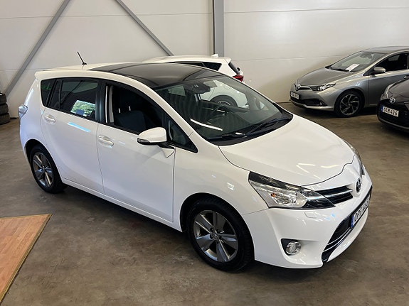 Toyota Verso 2 of 14