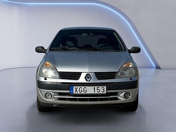 Renault Clio 9 of 19