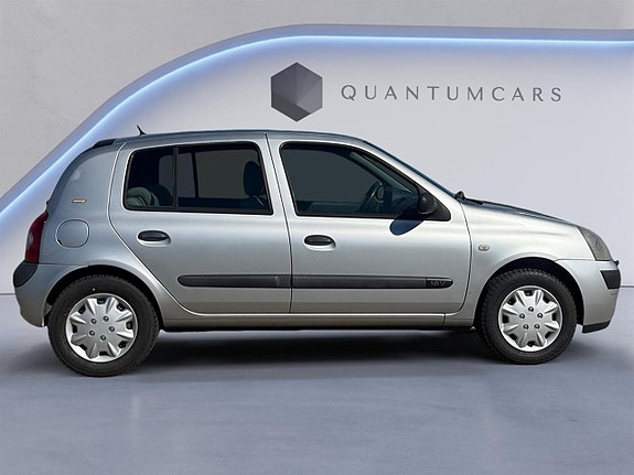 Renault Clio 7 of 19