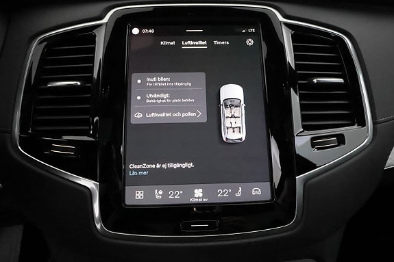 Volvo XC90 18 of 30