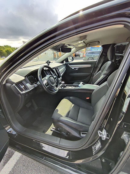 Volvo V90 7 of 16