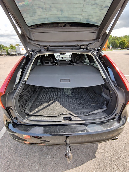 Volvo V90 11 of 16