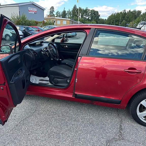 Citroen C4 6 of 6