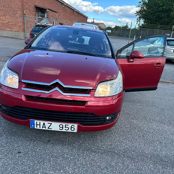 Citroen C4 4 of 6