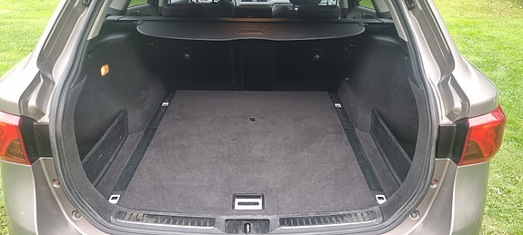 Toyota Avensis 12 of 12