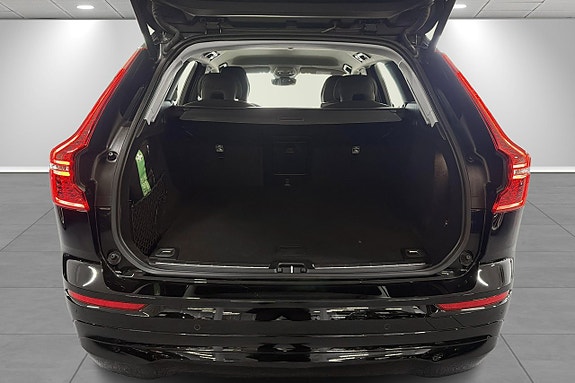 Volvo XC60 10 of 25