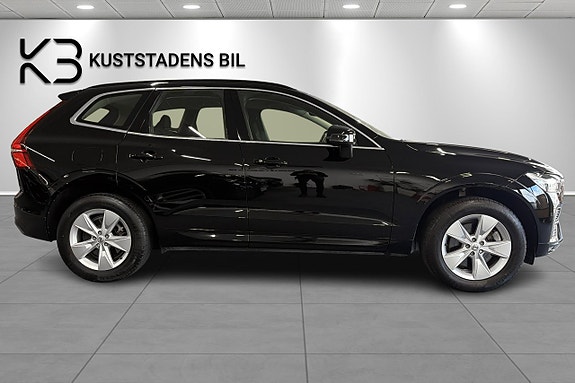 Volvo XC60 2 of 25