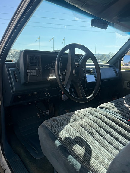 Chevrolet Silverado 2500 8 of 12