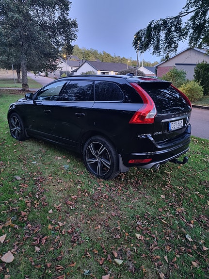 Volvo XC60 4 of 11