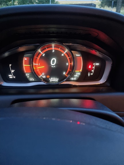 Volvo XC60 6 of 11