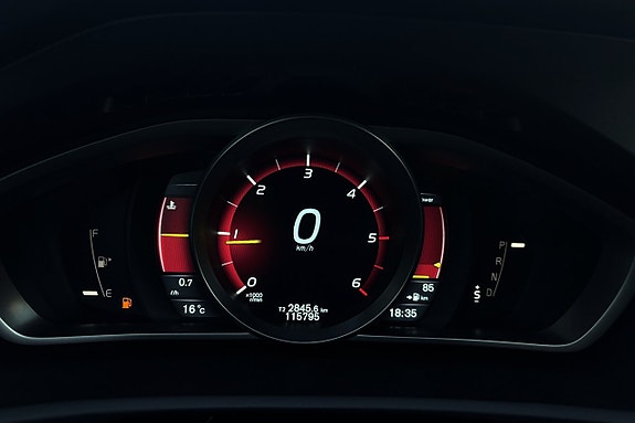 Volvo V40 Cross Country 18 of 30