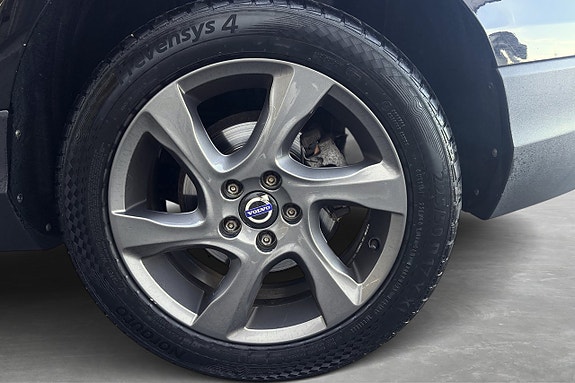Volvo V40 Cross Country 9 of 30
