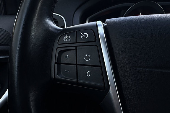 Volvo V40 Cross Country 15 of 30