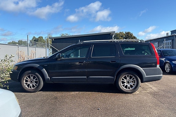 Volvo XC70 3 of 6