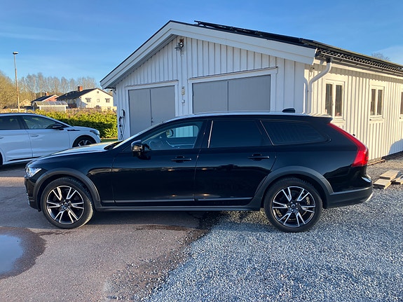Volvo V90 Cross Country 7 of 7