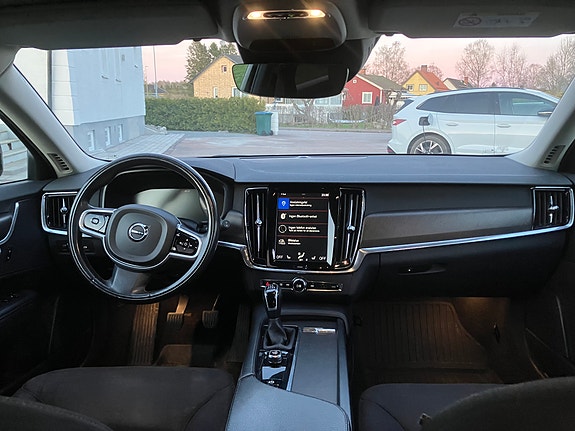 Volvo V90 Cross Country 4 of 7
