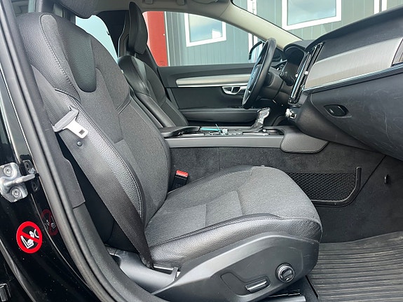 Volvo V90 10 of 21