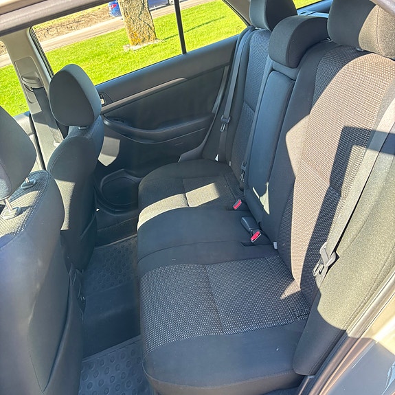 Toyota Avensis 9 of 11