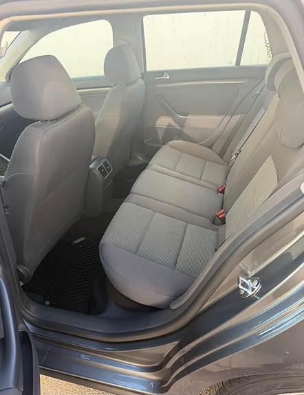 Volkswagen Golf V 7 of 7