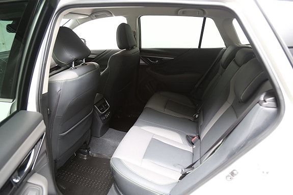 Subaru Outback 23 of 26