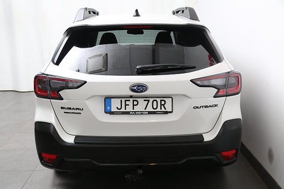 Subaru Outback 5 of 26