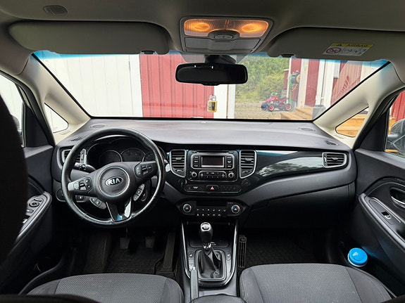 Kia Carens 6 of 7
