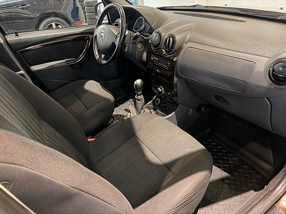 Dacia Duster 11 of 16