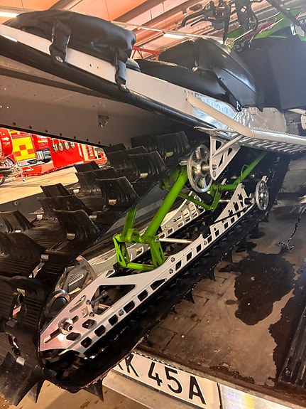 Arctic-cat 3 of 6