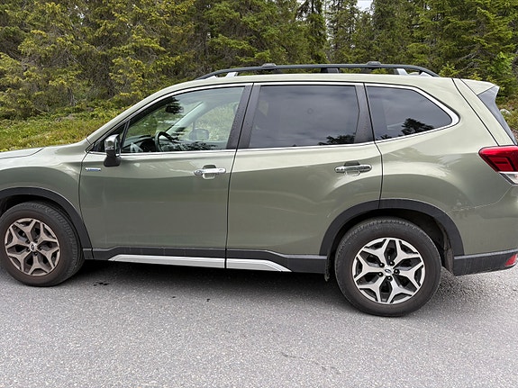 Subaru Forester 2 of 5