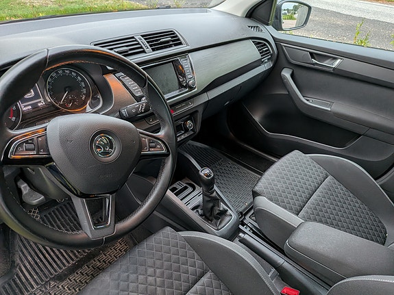 Skoda Fabia 3 of 4