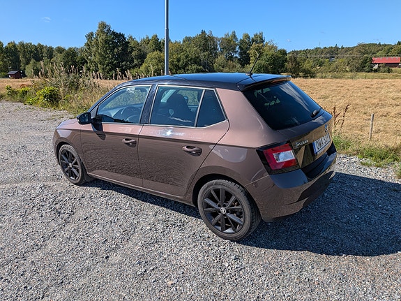 Skoda Fabia 2 of 4