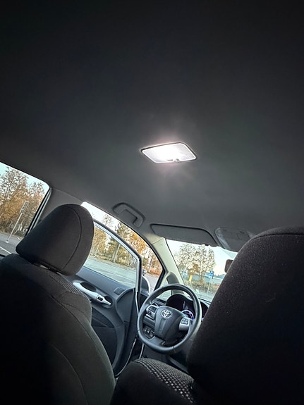 Toyota Auris 3 of 16