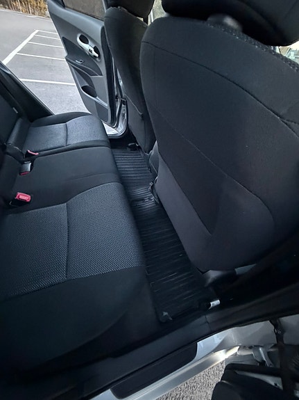 Toyota Auris 11 of 16