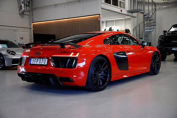 Audi R8 5 of 15