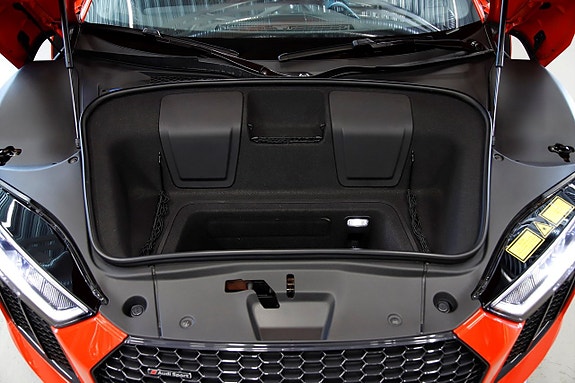Audi R8 12 of 15