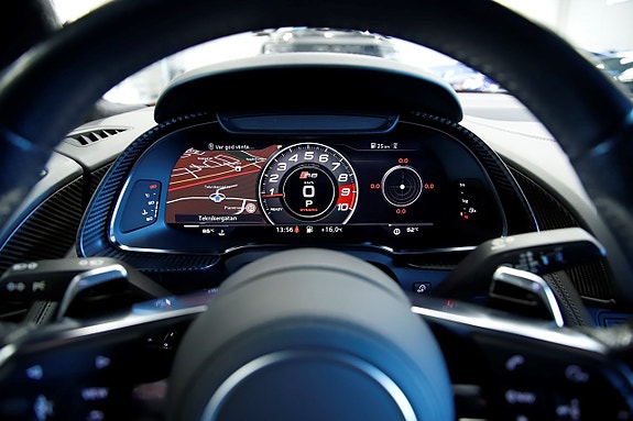 Audi R8 10 of 15