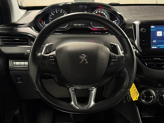Peugeot 208 11 of 24