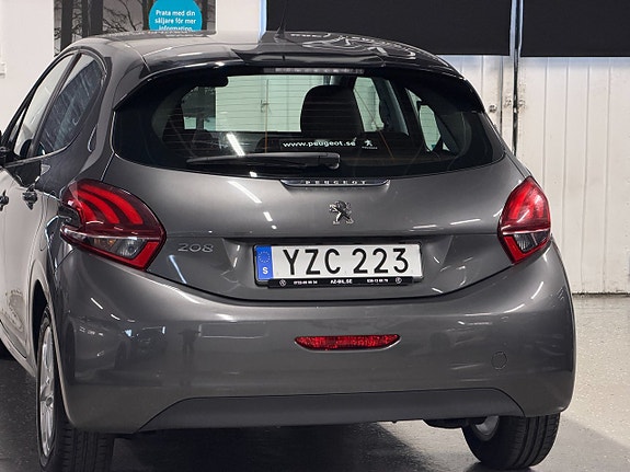 Peugeot 208 20 of 24