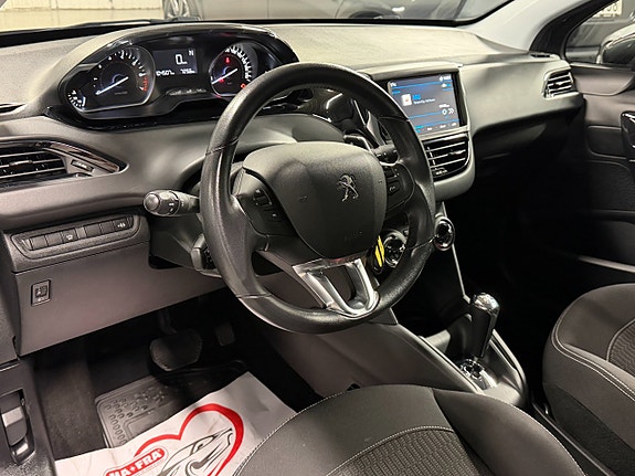 Peugeot 208 9 of 24