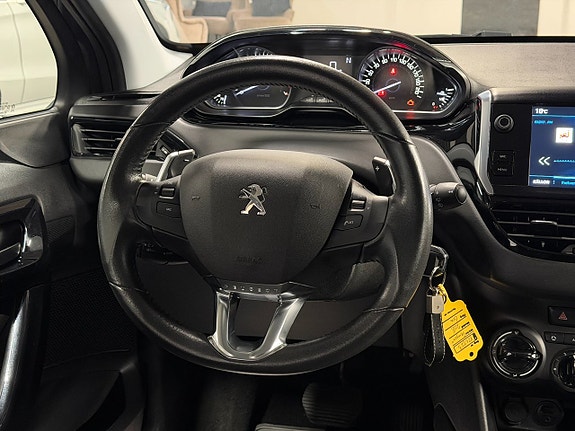 Peugeot 208 12 of 24