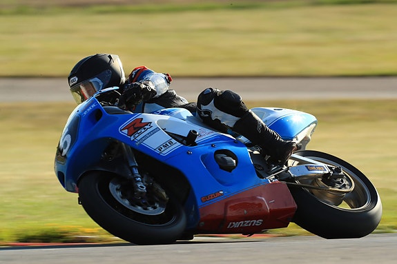 Suzuki Gsx750r Superbike 3 of 5