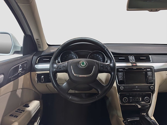 Skoda Superb 13 of 29