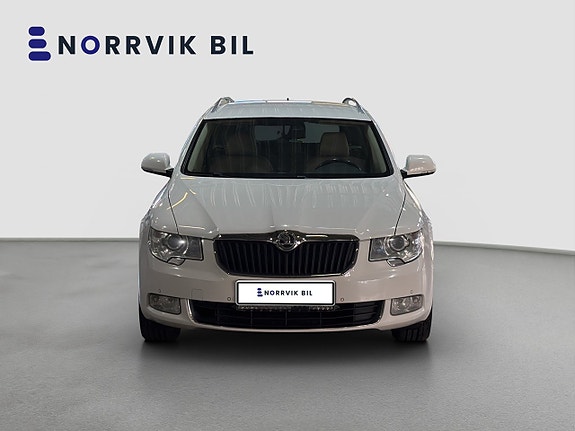 Skoda Superb 2 of 29