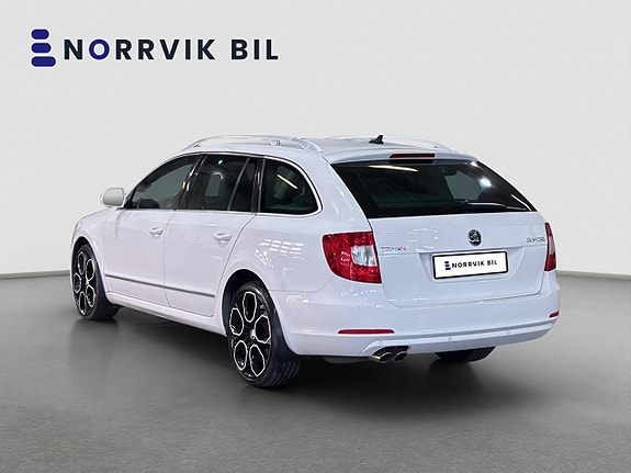 Skoda Superb 5 of 29