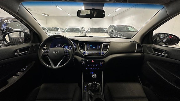 Hyundai Tucson 19 of 25