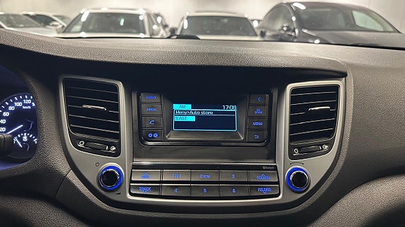Hyundai Tucson 24 of 25