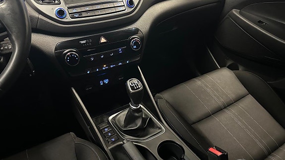 Hyundai Tucson 25 of 25